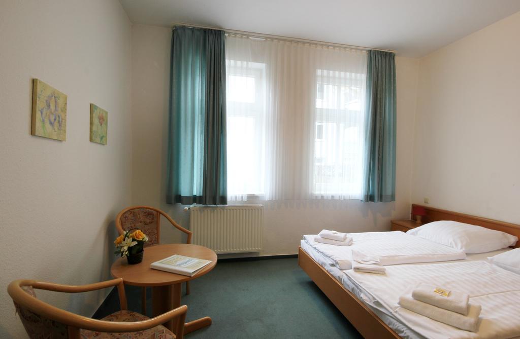 Hans By Rujana Apartment